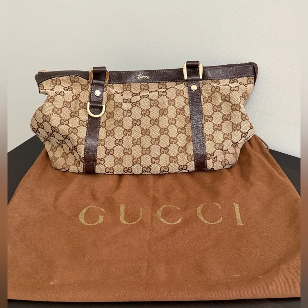 Gucci Vintage Brown Monogram Canvas Shoulder Bag and Dust Bag - Picture 4 of 16